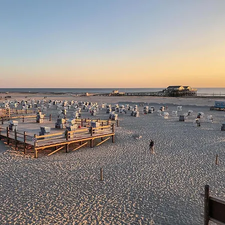 In St Peter-ording, Cleaning Included Böhl